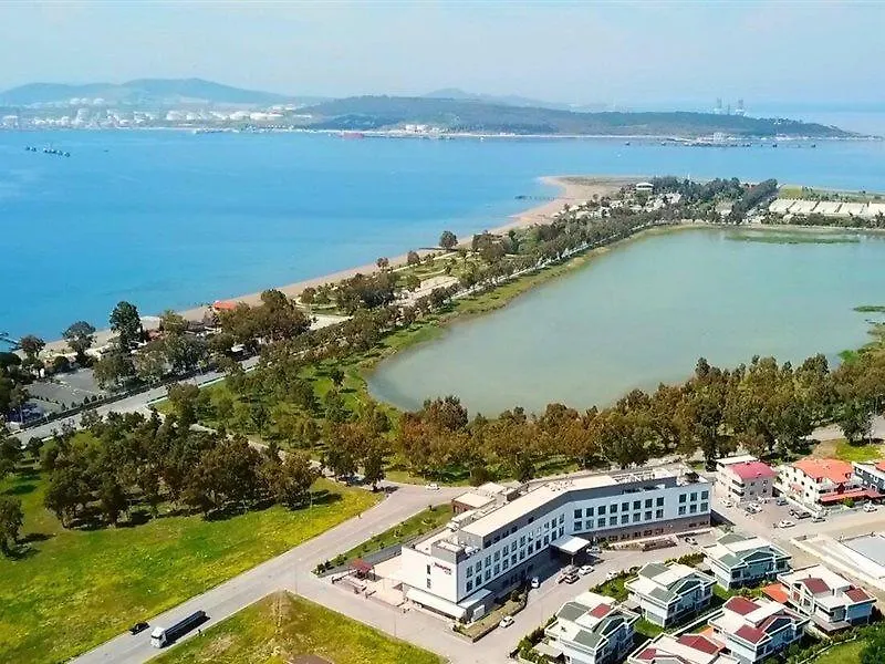 Отель Hampton By Hilton Izmir Aliaga