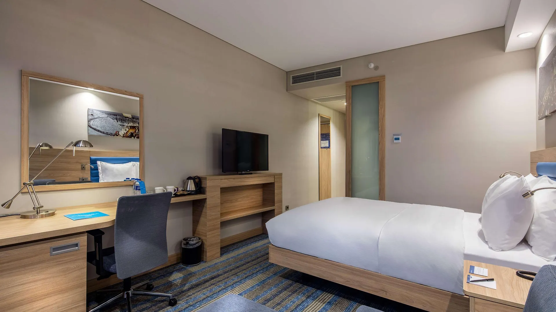 ****  Отель Hampton By Hilton Izmir Aliaga Турция