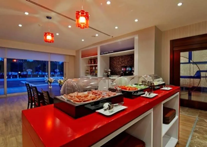Отель Hampton By Hilton Izmir Aliaga