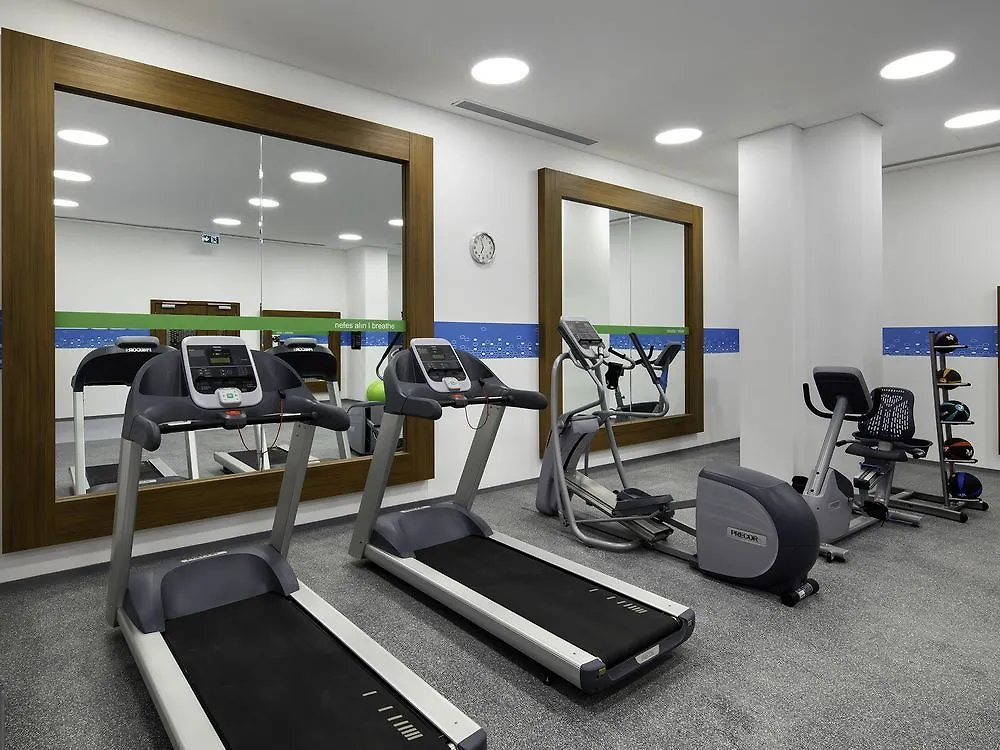 Отель Hampton By Hilton Izmir Aliaga