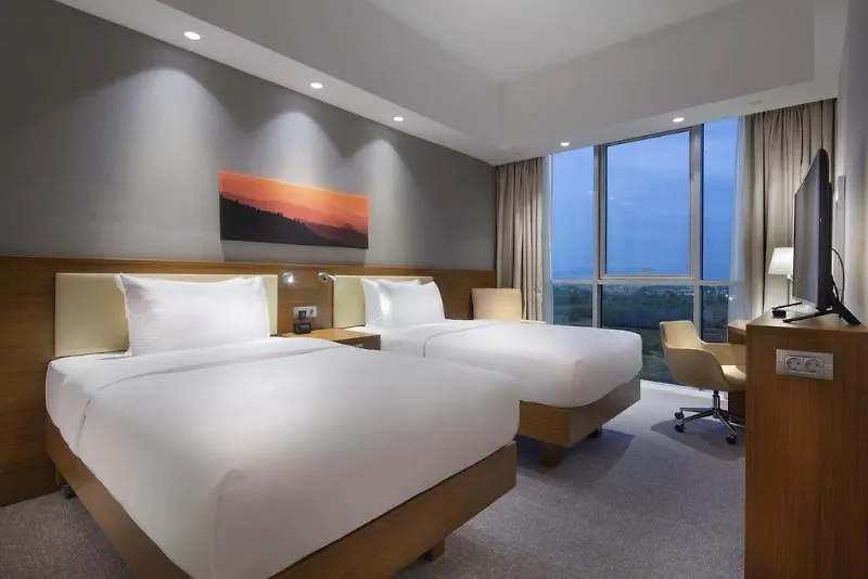 Отель Hampton By Hilton Izmir Aliaga