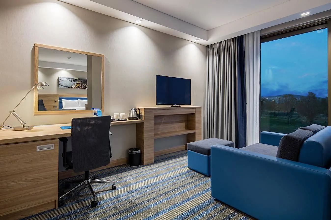 Отель Hampton By Hilton Izmir Aliaga